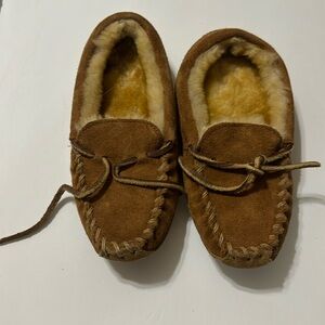 Kids Wicked Good slippers Ll. bean.